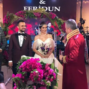 Sn. Muhittin Böcek Feridun ve Kübra çiftinin nikahlarını kıydı Sn. Muhittin Böcek Feridun ve Kübra çiftinin nikahlarını kıydı