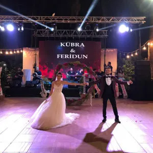 Sn. Muhittin Böcek Feridun ve Kübra çiftinin nikahlarını kıydı Sn. Muhittin Böcek Feridun ve Kübra çiftinin nikahlarını kıydı